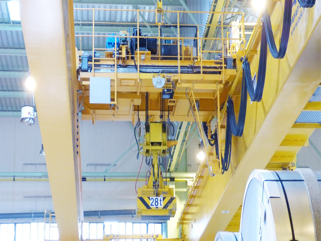 QP型抓斗、电磁两用桥式起沉机