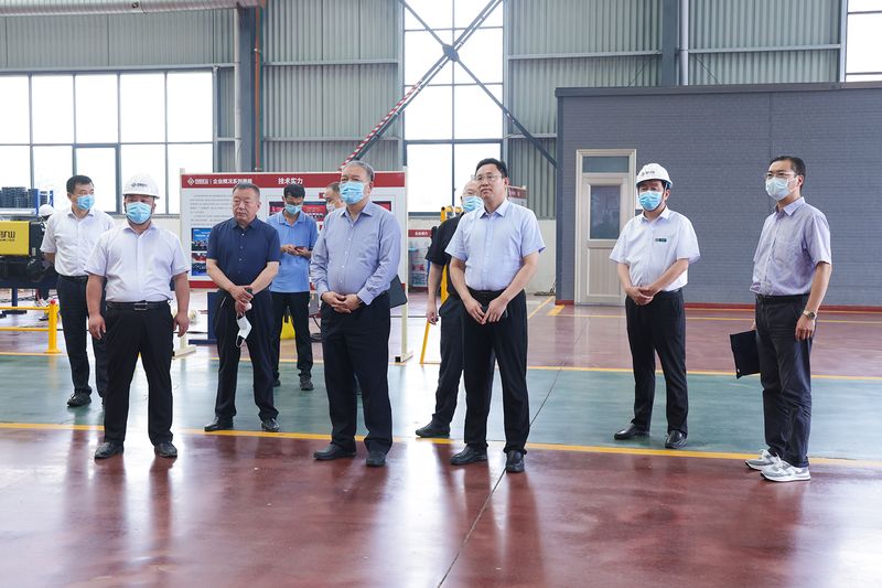 河南尊龙抖圈官网｜国度市场监管总局特种设备局局长崔钢一行光临公司智能产业园调查调研