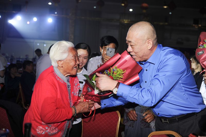 时光啊，，，，，，，请你不要中伤她