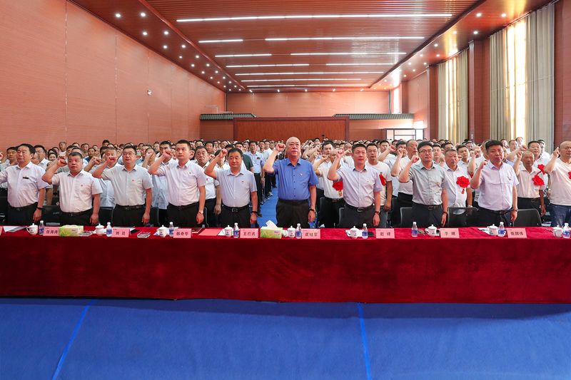 党旗红，，，，，，企业兴｜河南尊龙抖圈官网党委结合处所党委隆沉进行庆祝建党102周年暨赞美大会